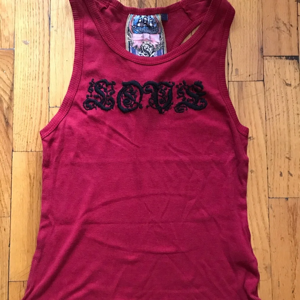 L.A.M.B. Red Racerback Tank Embroidered LOVE Size Large - Picture 1 of 3